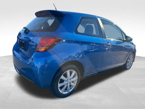 2016 Toyota Yaris 3-Door LE