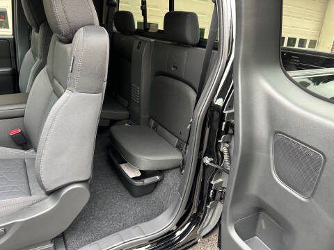 2025 Nissan Frontier SV