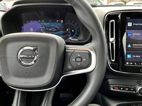 2023 Volvo XC40 B5 Core