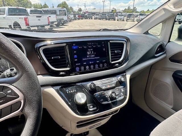 2017 Chrysler Pacifica Touring Plus