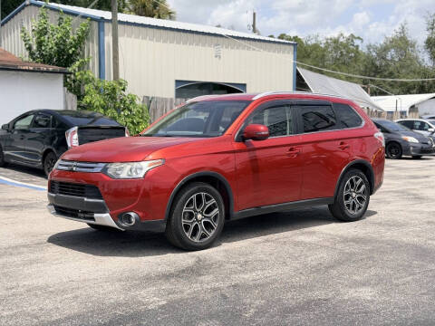 2015 Mitsubishi Outlander SE