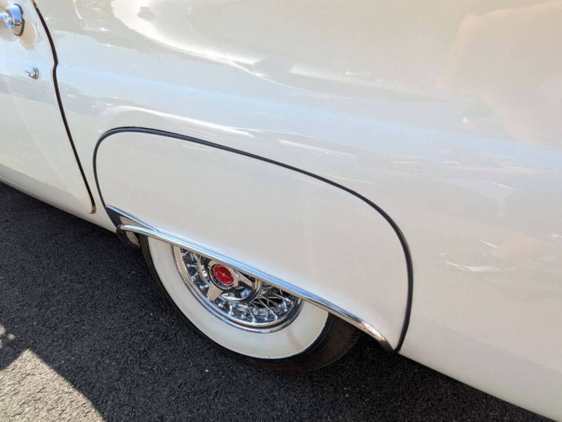 1957 Ford Thunderbird