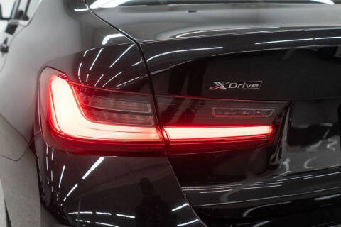 2025 BMW 3 Series 330i xDrive