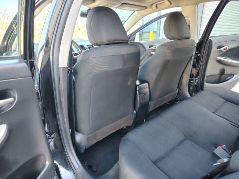 2011 Toyota Corolla LE