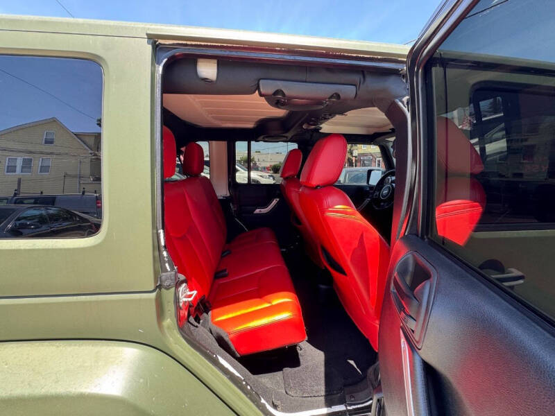 2014 Jeep Wrangler Unlimited Sahara