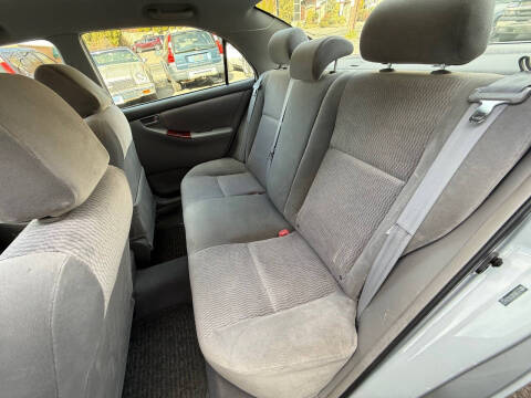 2005 Toyota Corolla LE