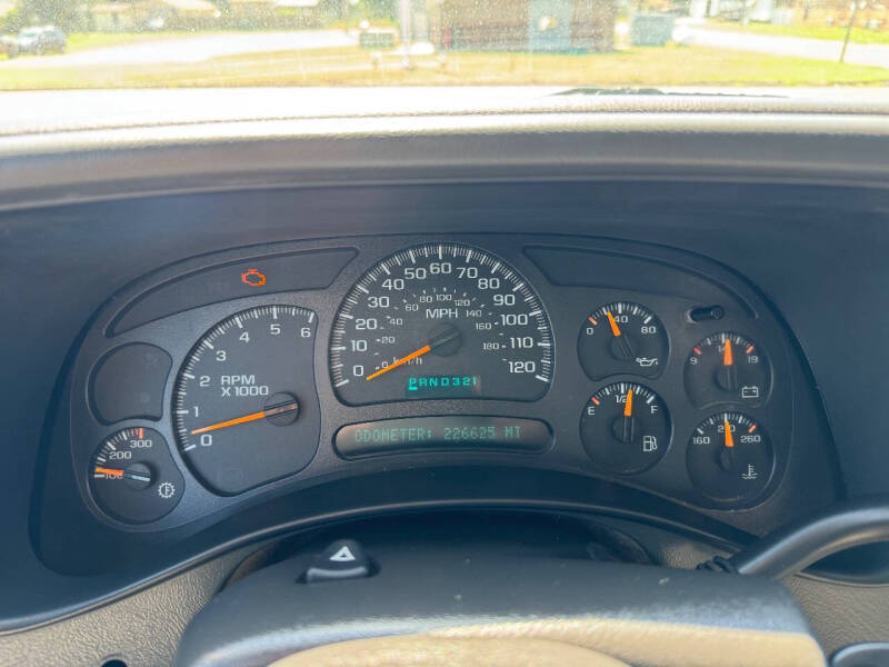 2005 Chevrolet Silverado 2500HD LS