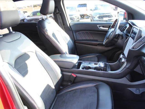 2021 Ford Edge