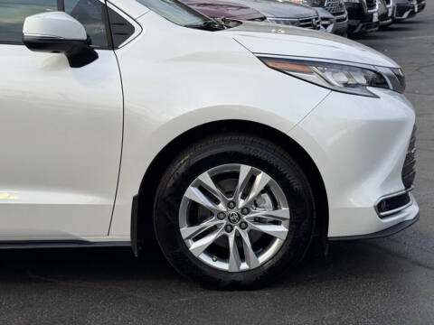 2024 Toyota Sienna Limited 7-Passenger