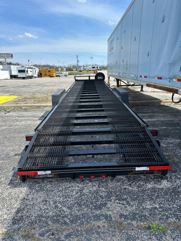 2022 Lone Wolf Car Hauler