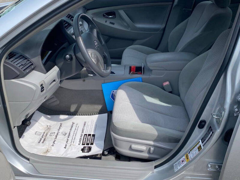 2010 Toyota Camry LE