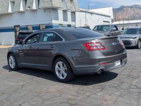 2016 Ford Taurus SEL