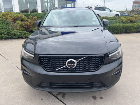 2026 Volvo XC40 B5 Plus