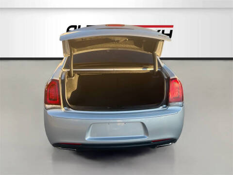 2021 Chrysler 300 Touring