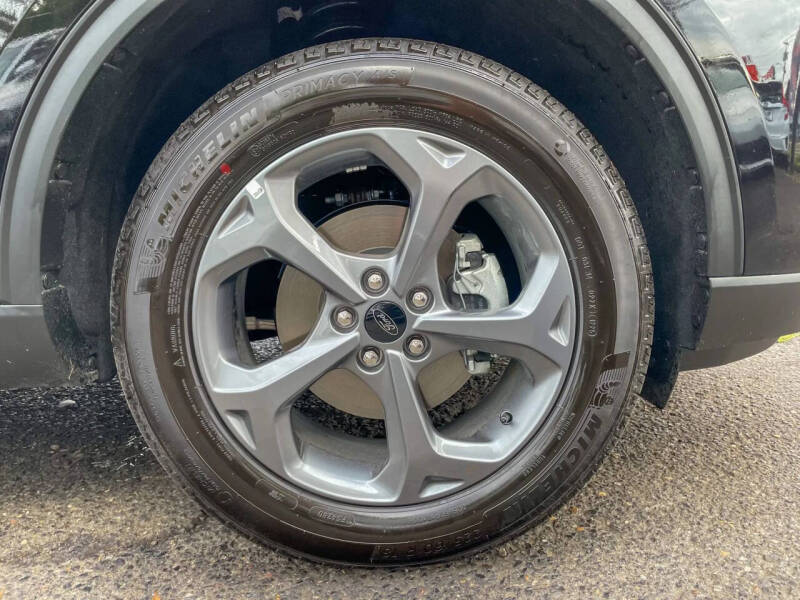 2025 Ford Escape ST-Line