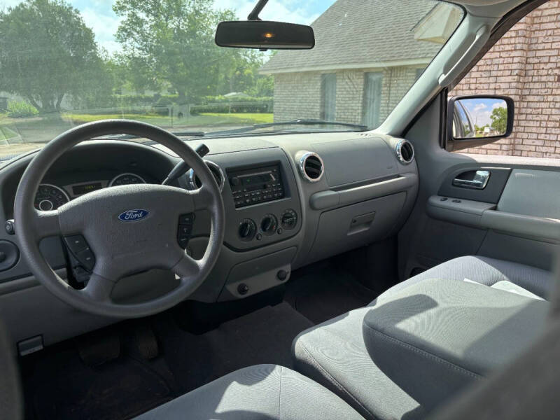 2005 Ford Expedition XLS