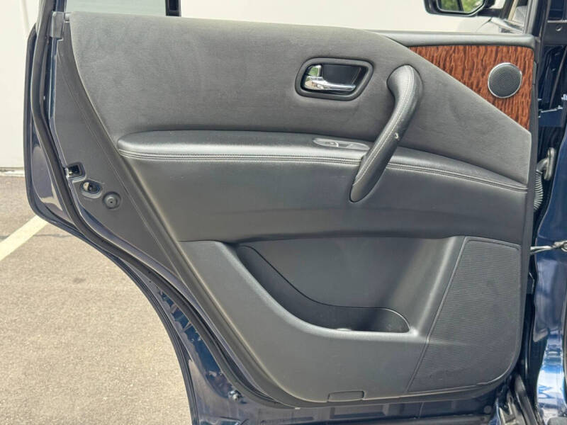 2017 Nissan Armada