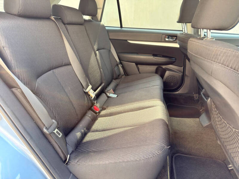 2012 Subaru Outback 2.5i Premium