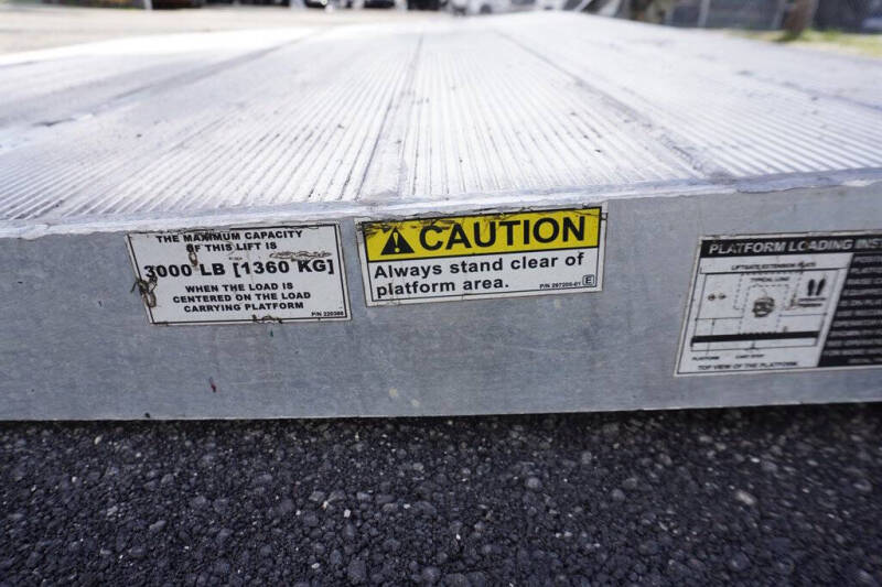 2018 Freightliner M2 106