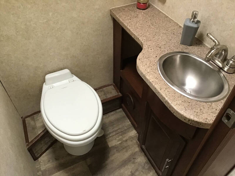 2016 Georgetown GT3 30X / 31ft