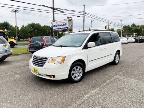 2010 Chrysler Town and Country for sale at New Wave Auto of Vineland in Vineland NJ