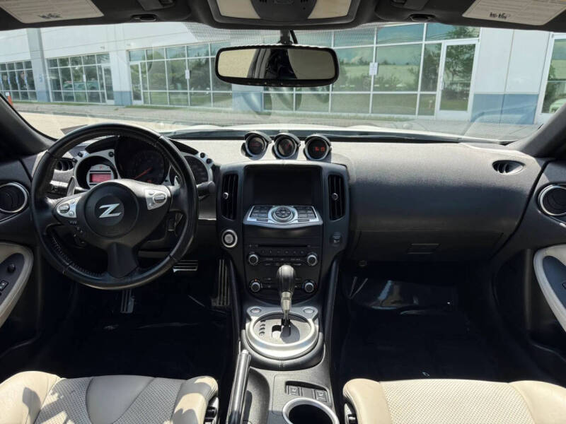 2011 Nissan 370Z Touring