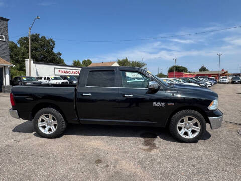 2018 RAM 1500 SLT