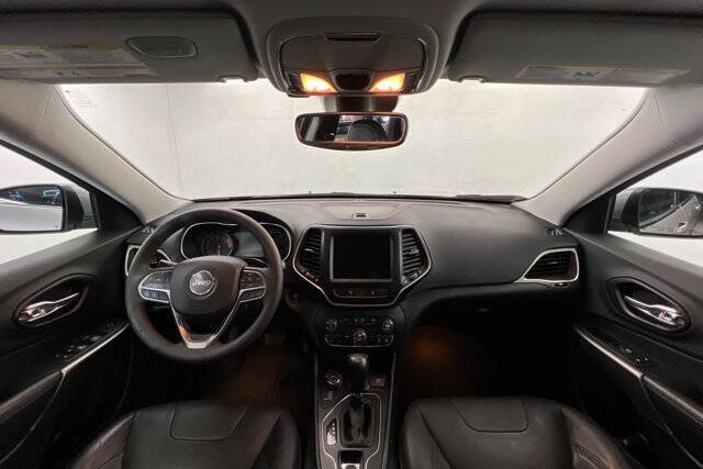 2021 Jeep Cherokee Latitude Lux