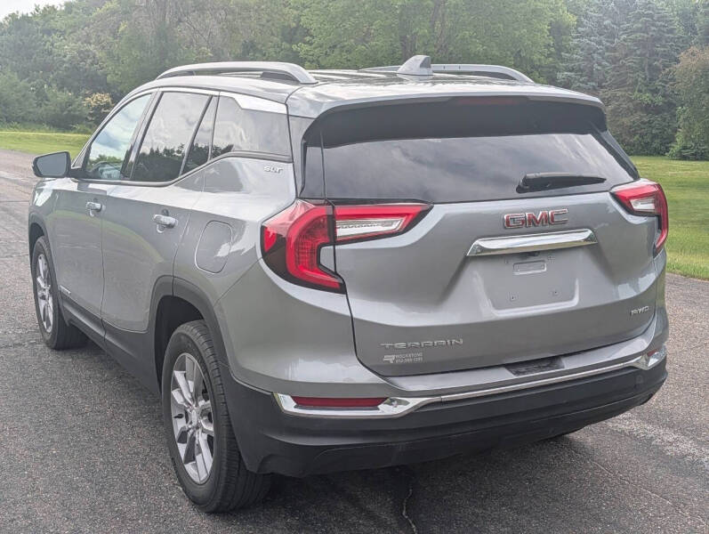 2024 GMC Terrain SLT