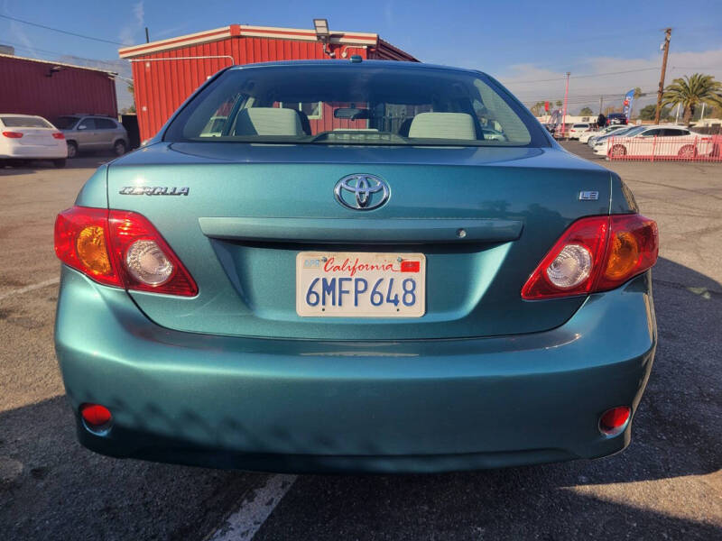 2010 Toyota Corolla LE