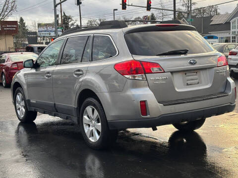2010 Subaru Outback 2.5i Premium