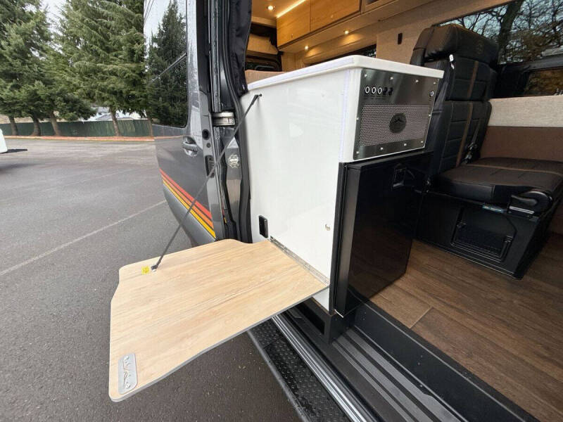 2024 Mercedes-Benz Sprinter