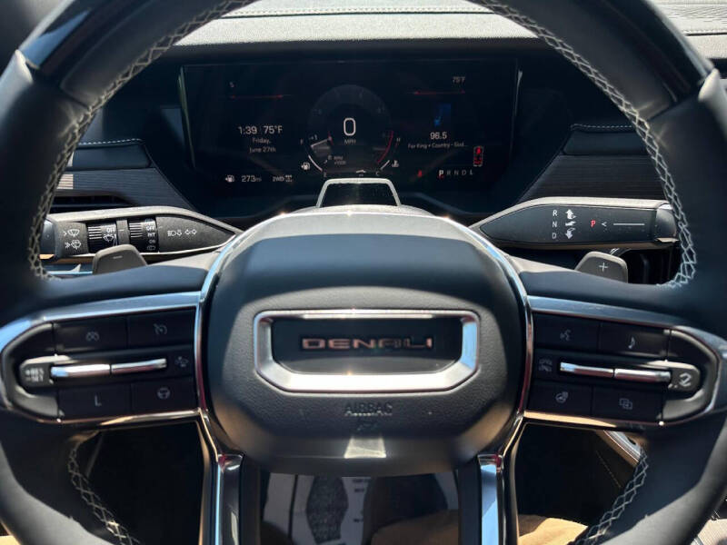 2024 GMC Acadia Denali