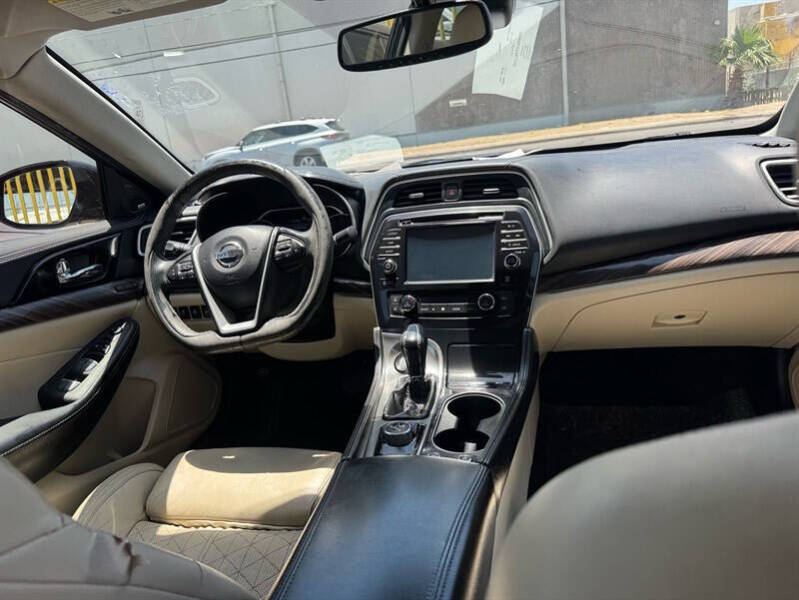 2017 Nissan Maxima Platinum