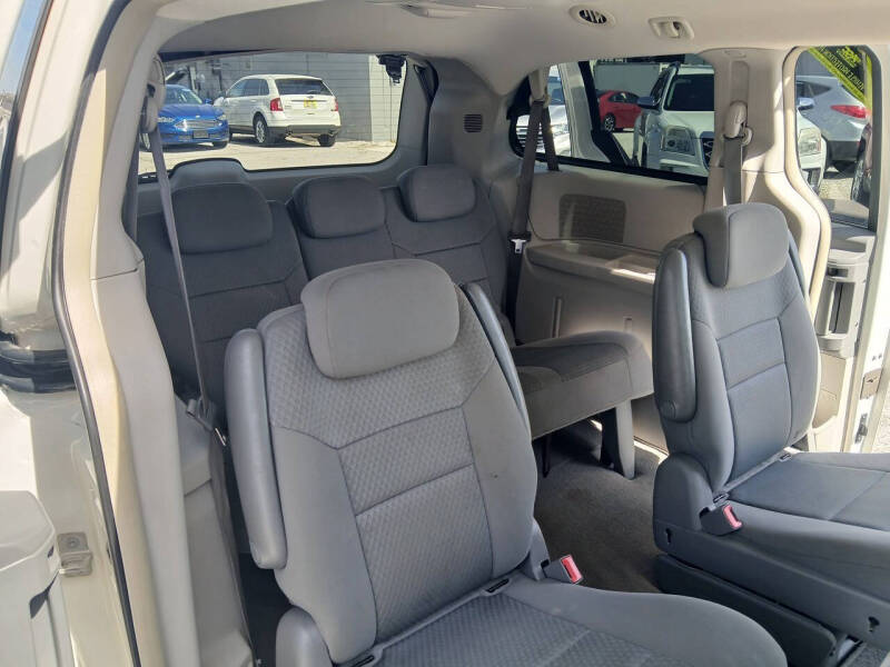 2010 Chrysler Town and Country Touring
