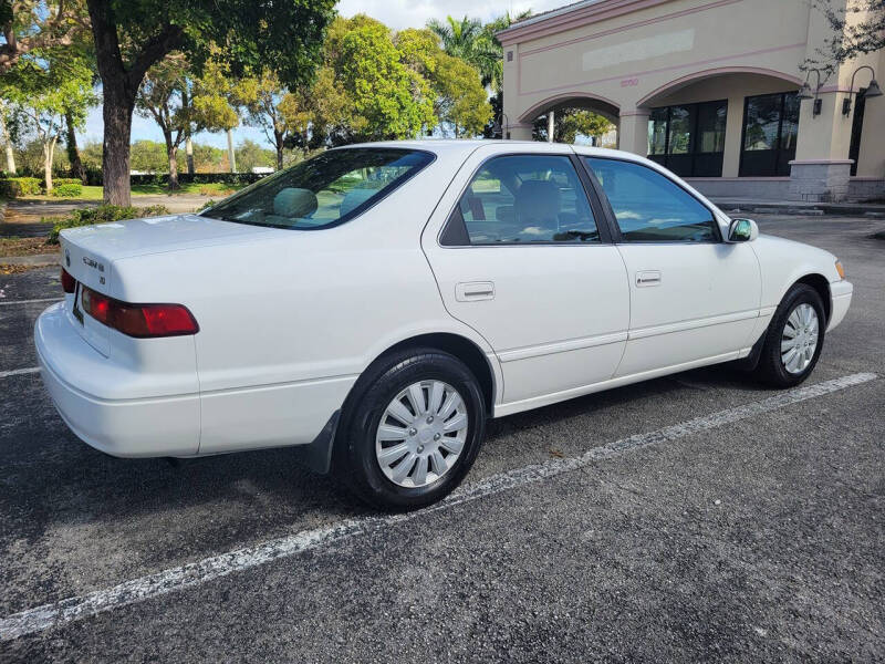 1998 Toyota Camry LE V6
