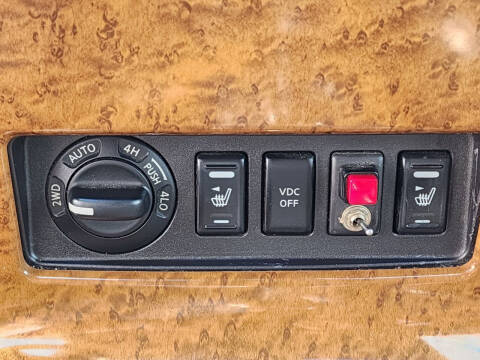 2005 Nissan Pathfinder LE