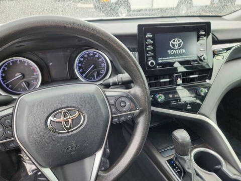 2022 Toyota Camry LE