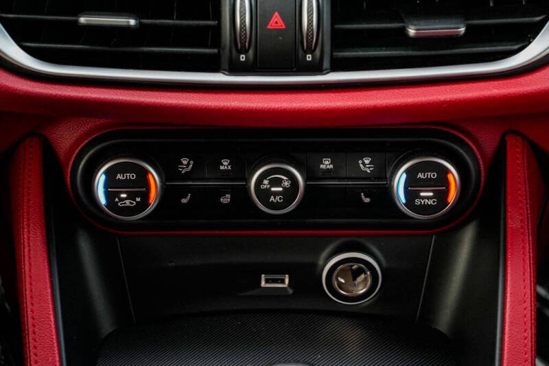 2021 Alfa Romeo Stelvio Ti Sport