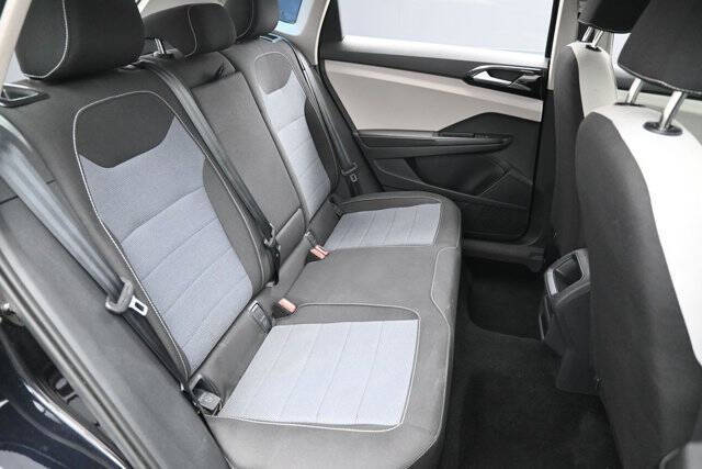 2025 Volkswagen Taos S