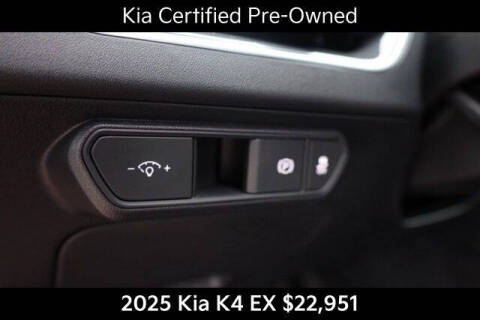 2025 Kia K4 EX