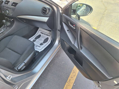 2013 Mazda MAZDA3 i SV