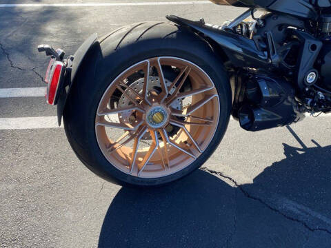 2021 Ducati Diavel 1260 Lamborghini