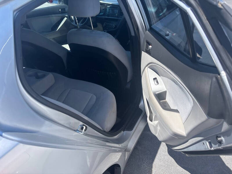 2011 Kia Optima LX