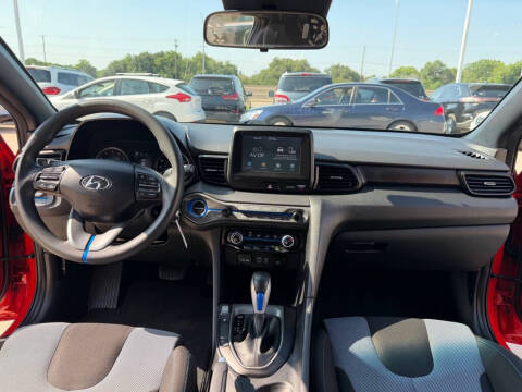 2019 Hyundai Veloster 2.0L