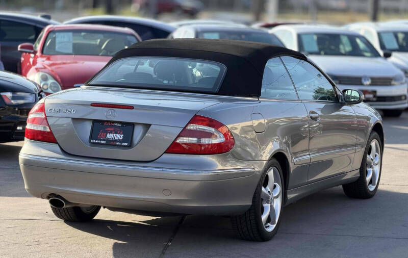 2005 Mercedes-Benz CLK CLK 320