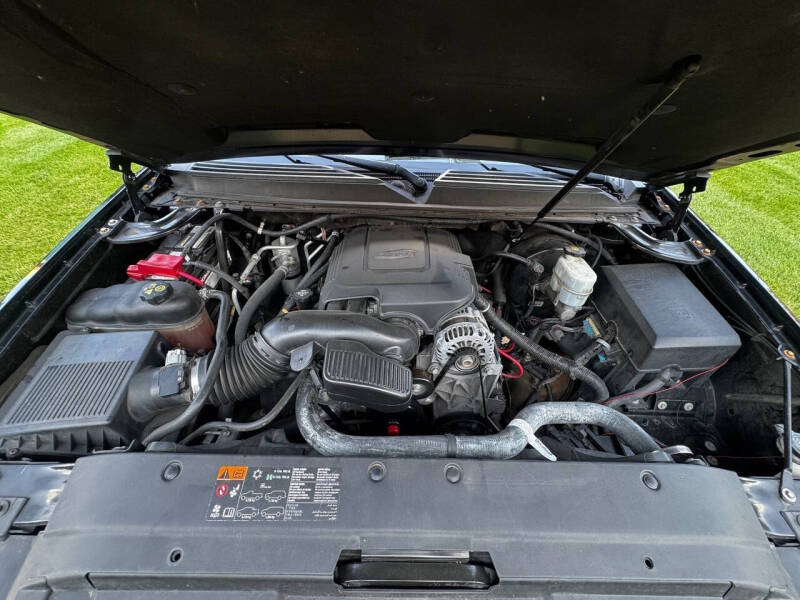 2011 Chevrolet Suburban LTZ