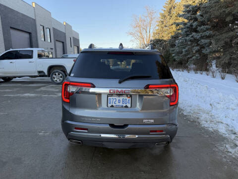 2022 GMC Acadia Denali