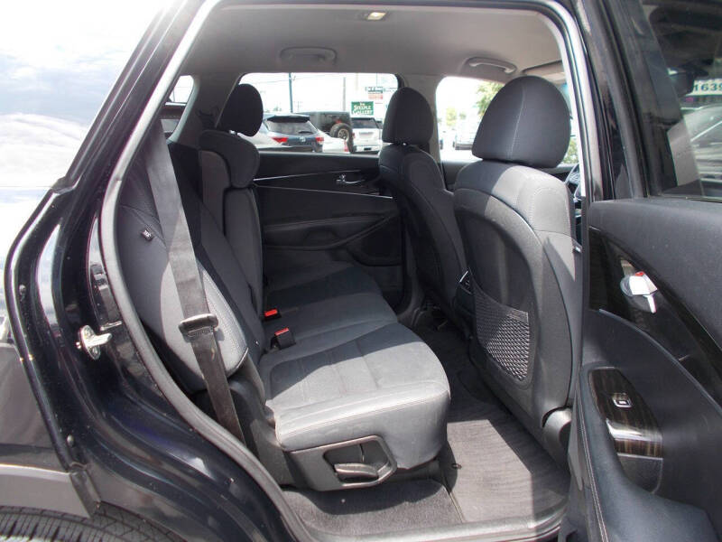 2019 Kia Sorento LX