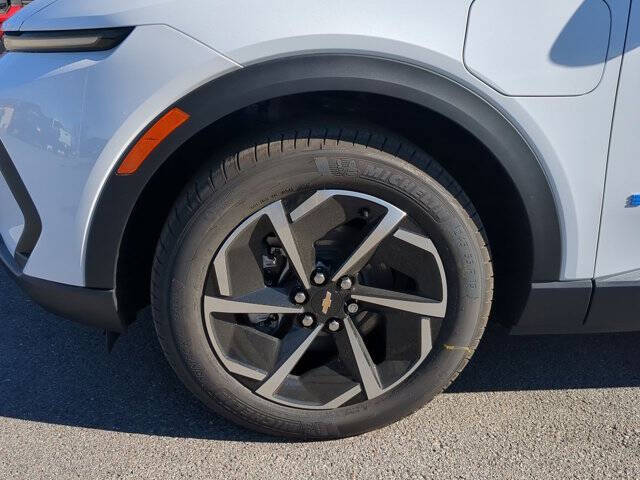 2026 Chevrolet Equinox EV LT 1